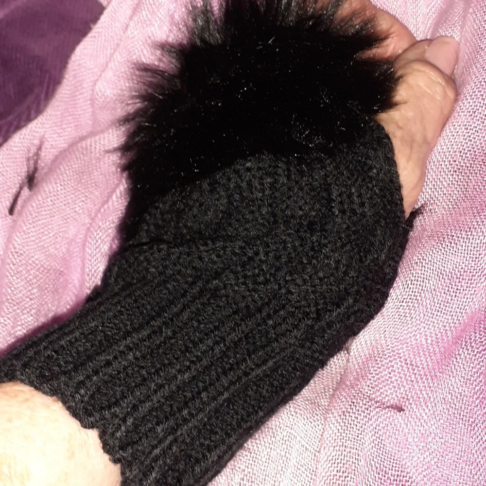 Black Fingerless Gloves w/ Fur (faux) Trim